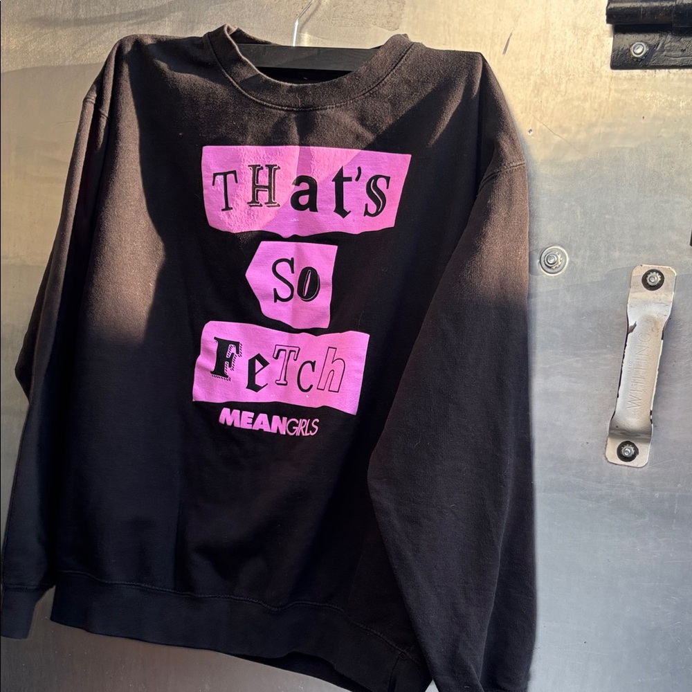 “Meangirls” Black 'That's So Fetch' Sweatshirt size Lg